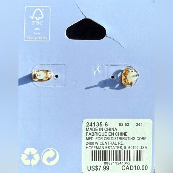 Claire’s Pearl & Gold-tone Cuban Chain 2” Drop Stud Pierced Earrings - Picture 6 of 7